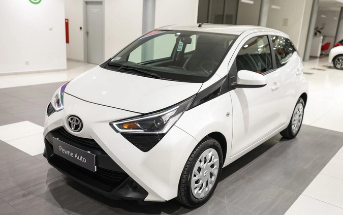 Toyota Aygo cena 56850 przebieg: 47225, rok produkcji 2021 z Frombork małe 596